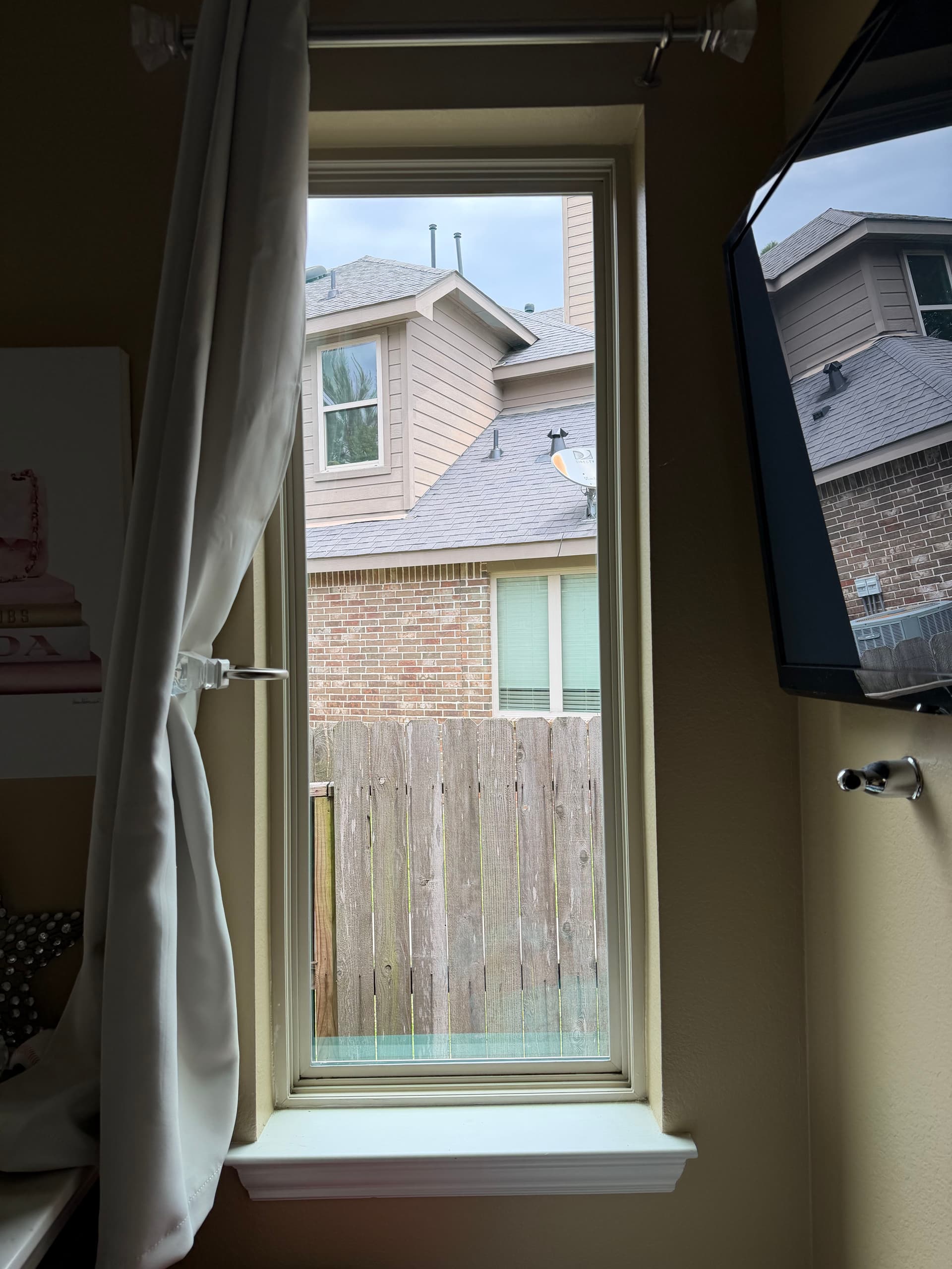 Gallery photos for Before and After Window Cleaning in Conroe Texas: Image #6