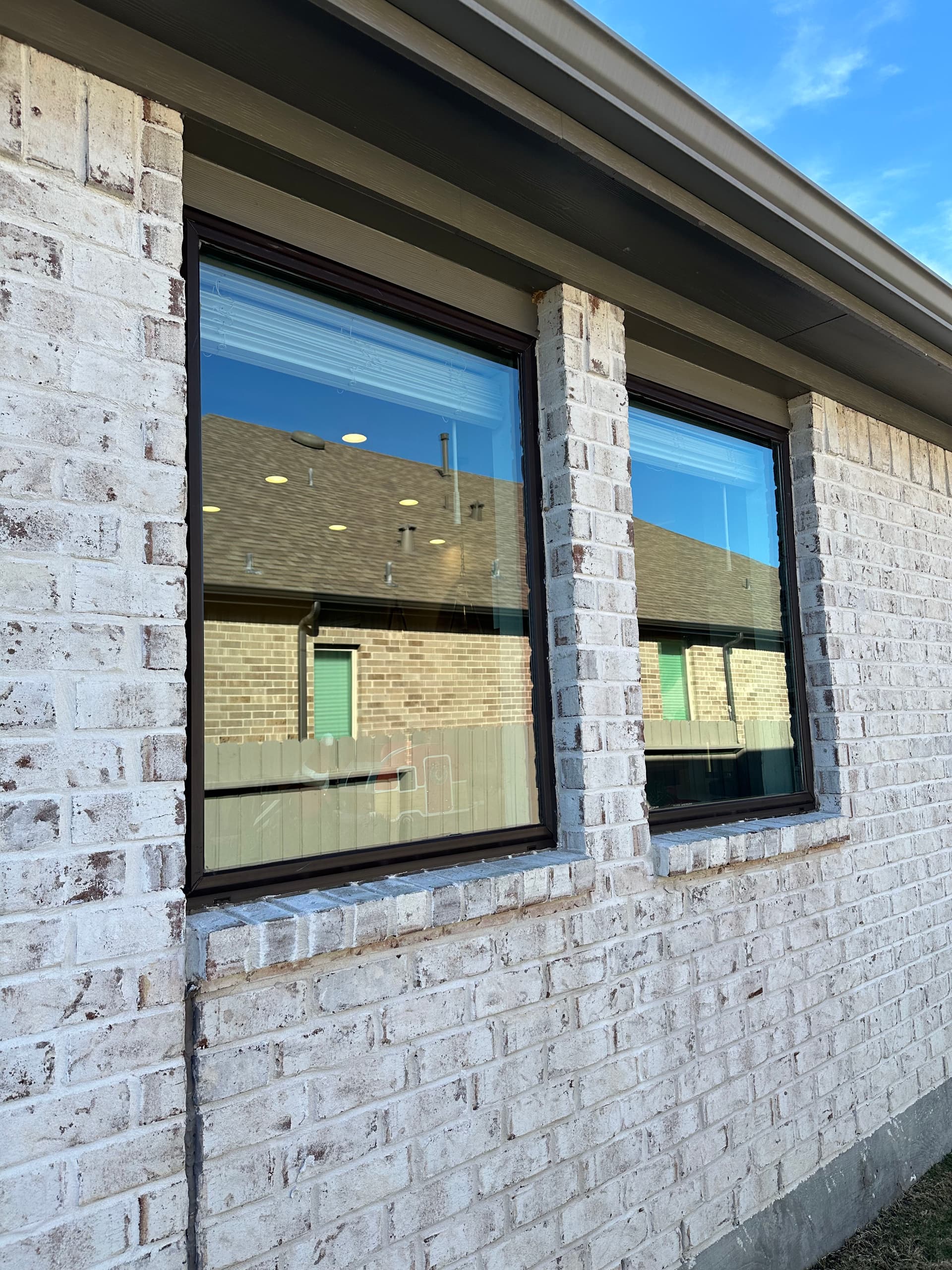 Gallery photos for Crystal Clear Views for the Holiday Season in Conroe: Image #3