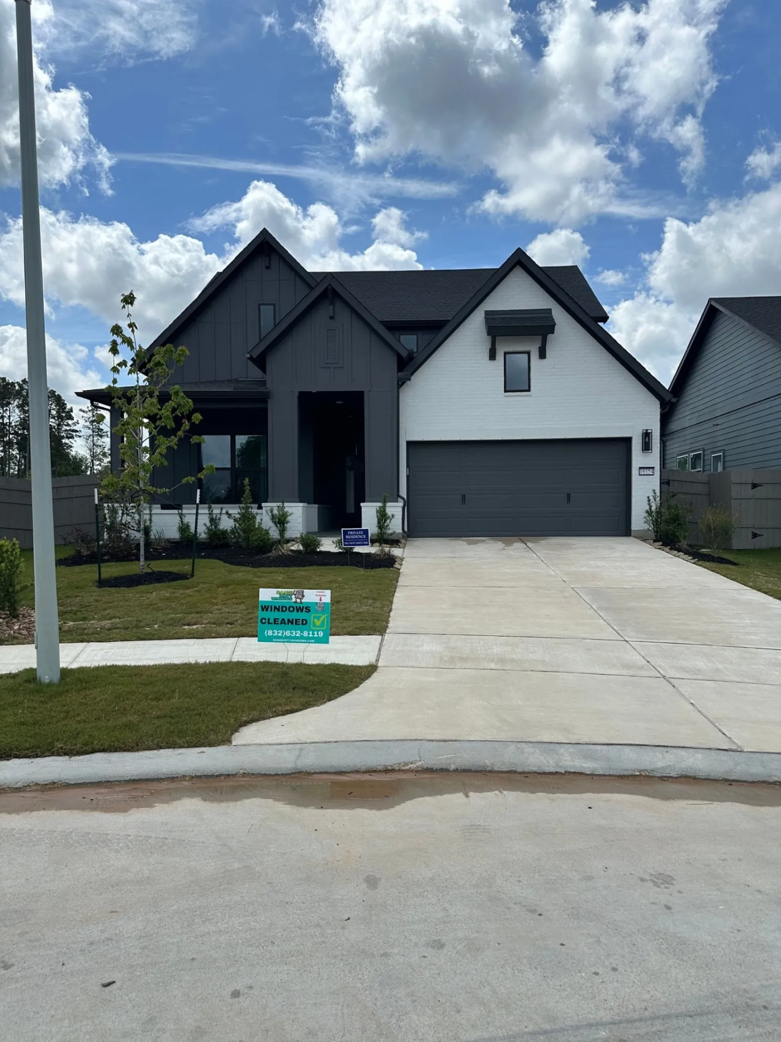 Window cleaning project in Conroe, TX